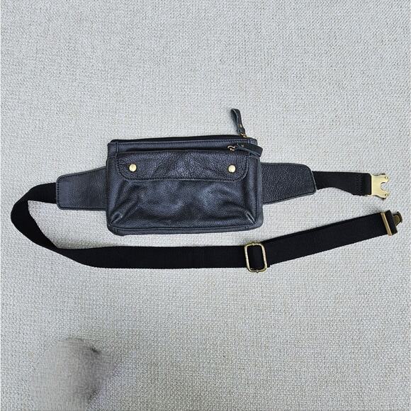 Free People Black Leather Belt Bag Fanny Pack Gold Hardware Adjustable - Picture 9 of 13
